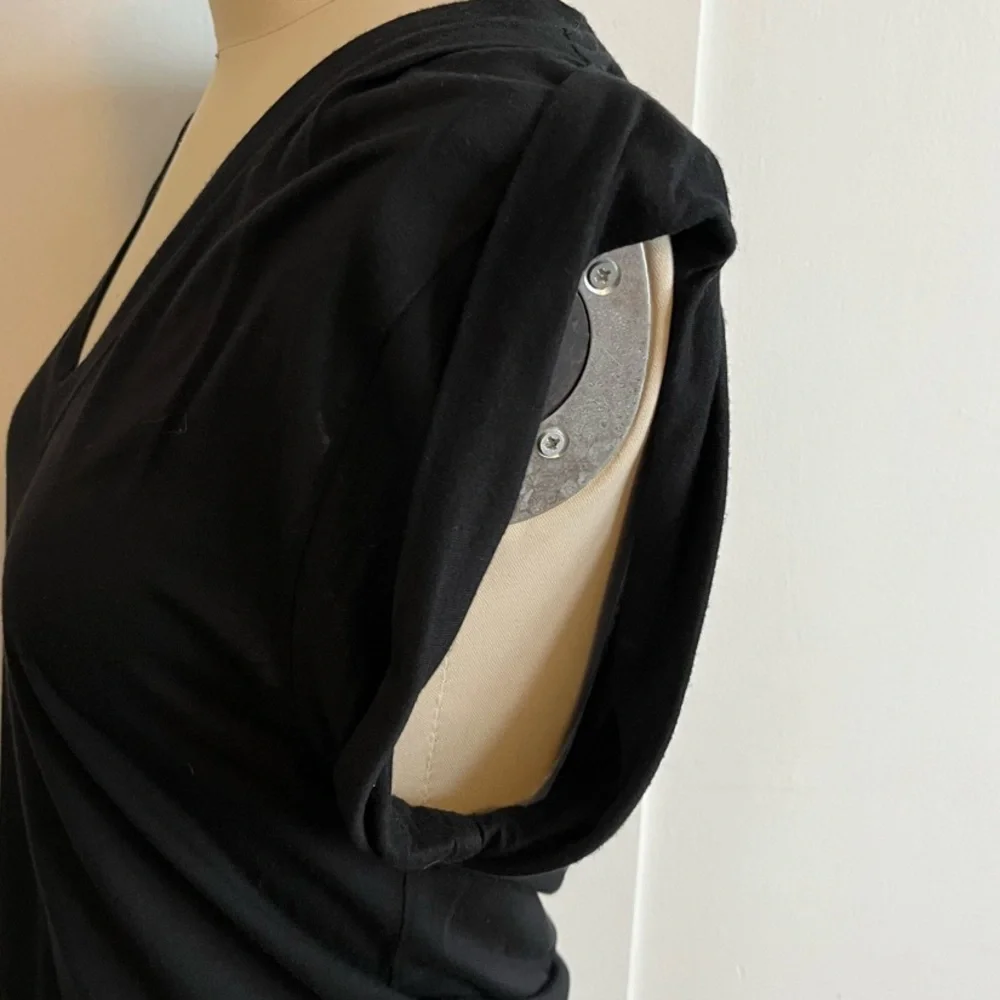 Trouvé Black V-Neck Women's Top - Picture 3 of 5